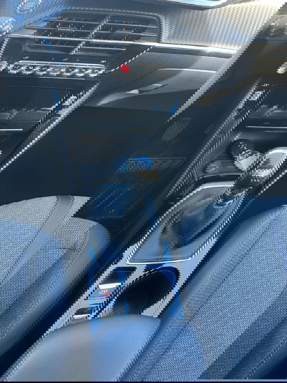 Peugeot 208 usata a Milano (17)