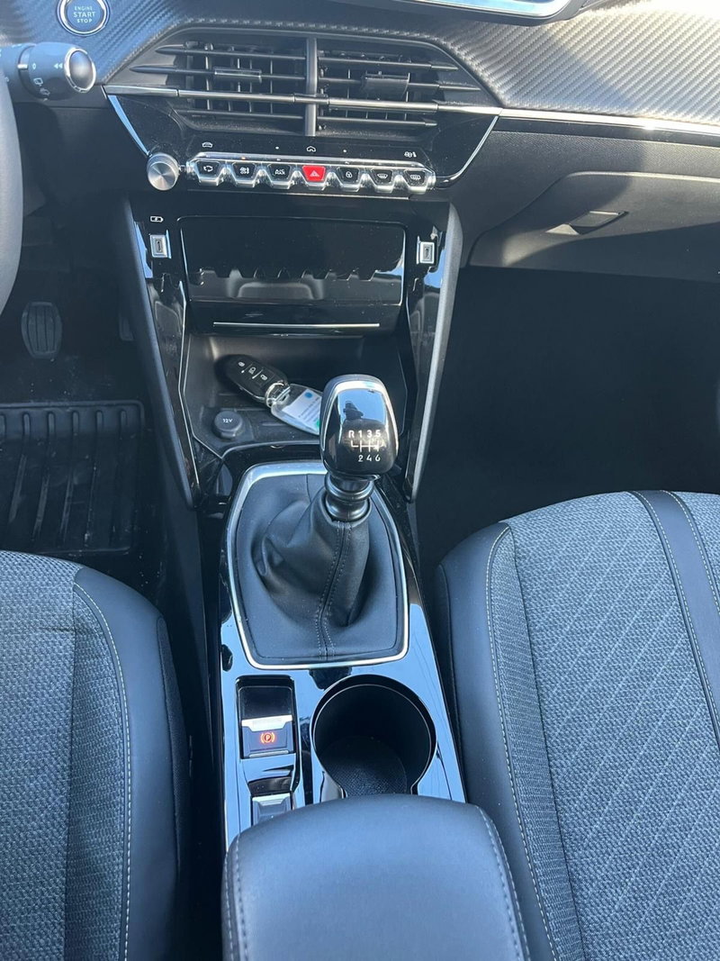 Peugeot 208 usata a Milano (17)