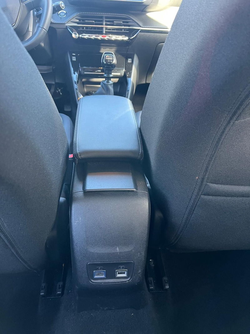 Peugeot 208 usata a Milano (19)