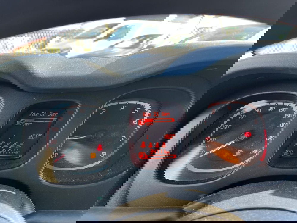 Fiat Panda Cross usata a Milano (19)