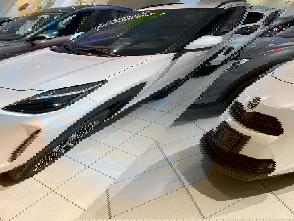 Toyota Yaris Cross nuova a Milano