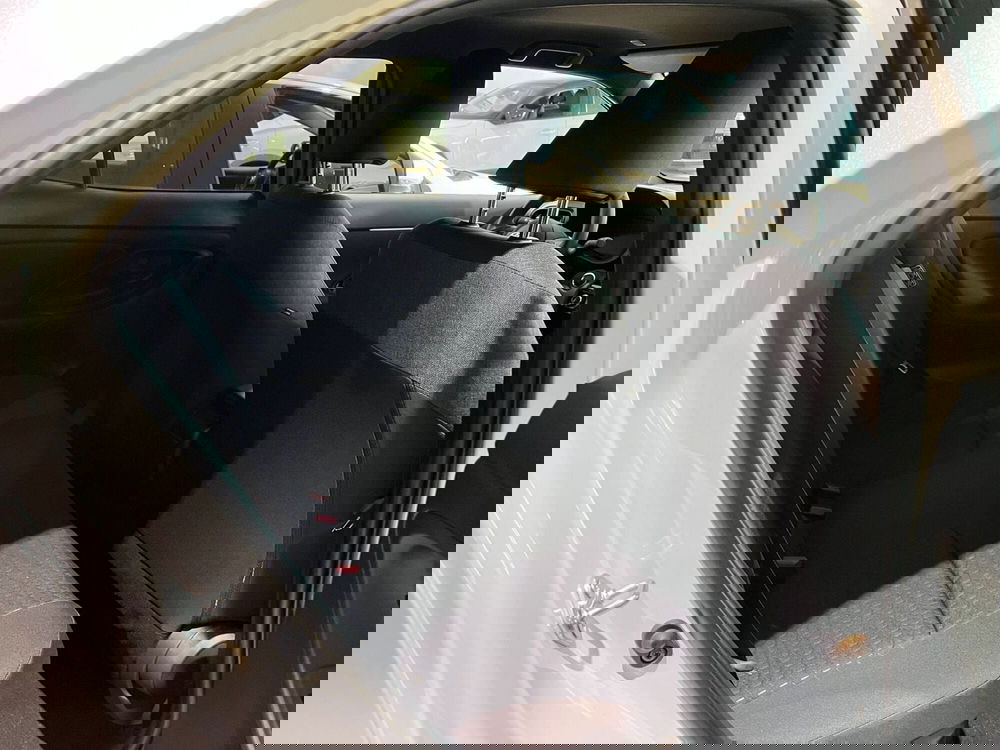 Toyota Yaris Cross nuova a Milano (11)