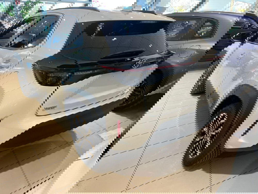 Toyota Yaris Cross nuova a Milano (4)