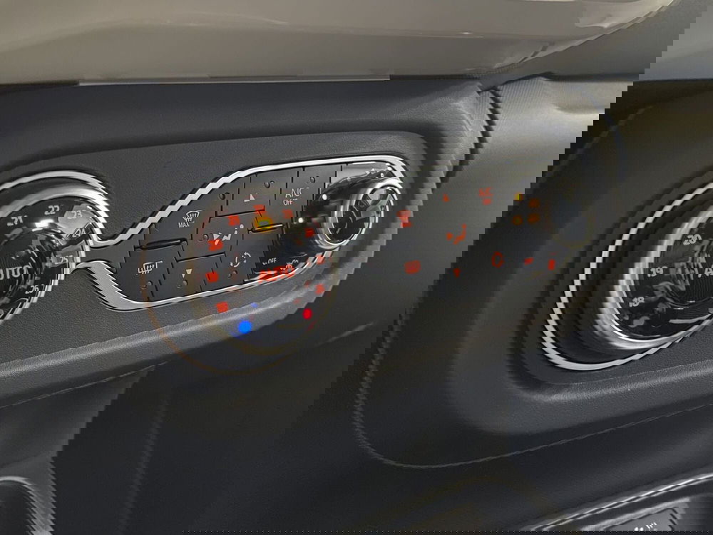 Renault Twingo nuova a Monza e Brianza (15)