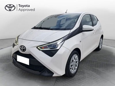 Toyota Aygo 1.0 VVT-i 72 CV 5 porte x-cool MMT del 2019 usata a Cagliari