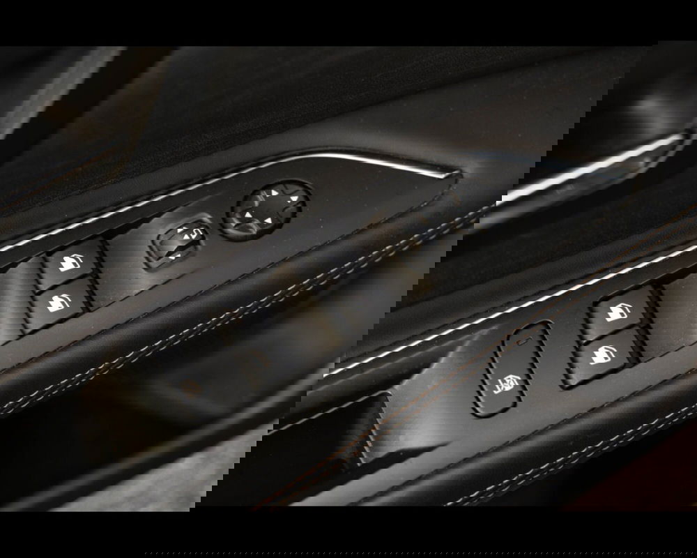 Peugeot 3008 usata a Venezia (18)