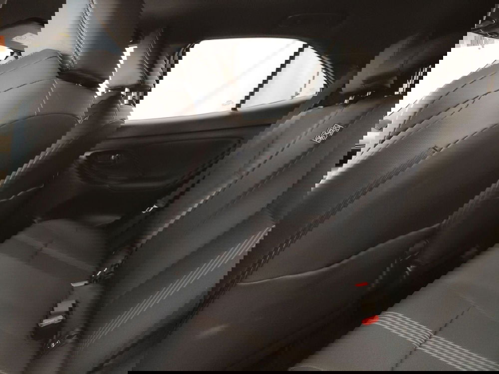 Toyota Yaris Cross usata a Roma (16)