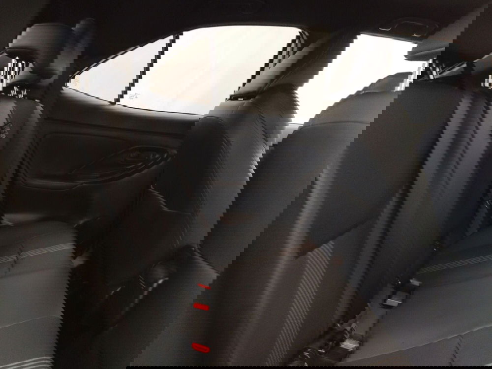 Toyota Yaris Cross usata a Roma (8)