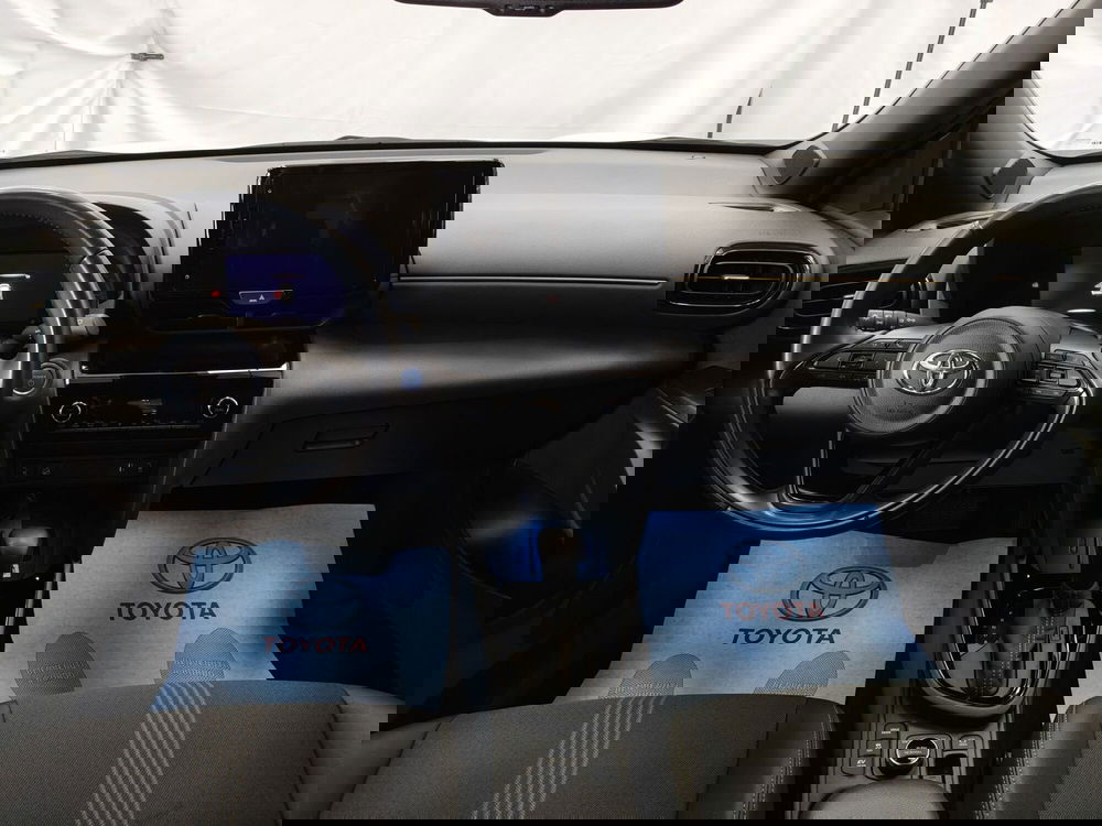 Toyota Yaris Cross usata a Roma (9)