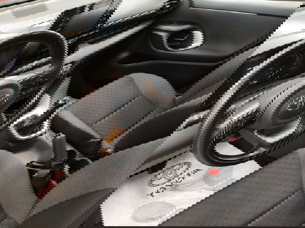 Toyota Yaris usata a Roma (12)