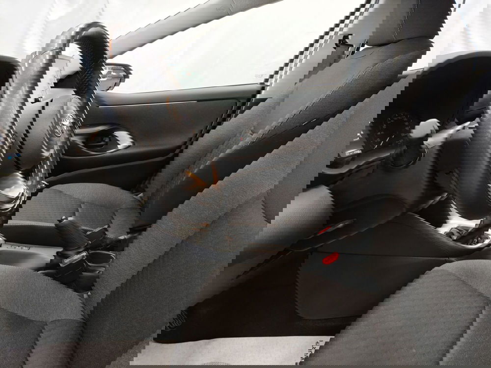 Toyota Yaris usata a Roma (14)