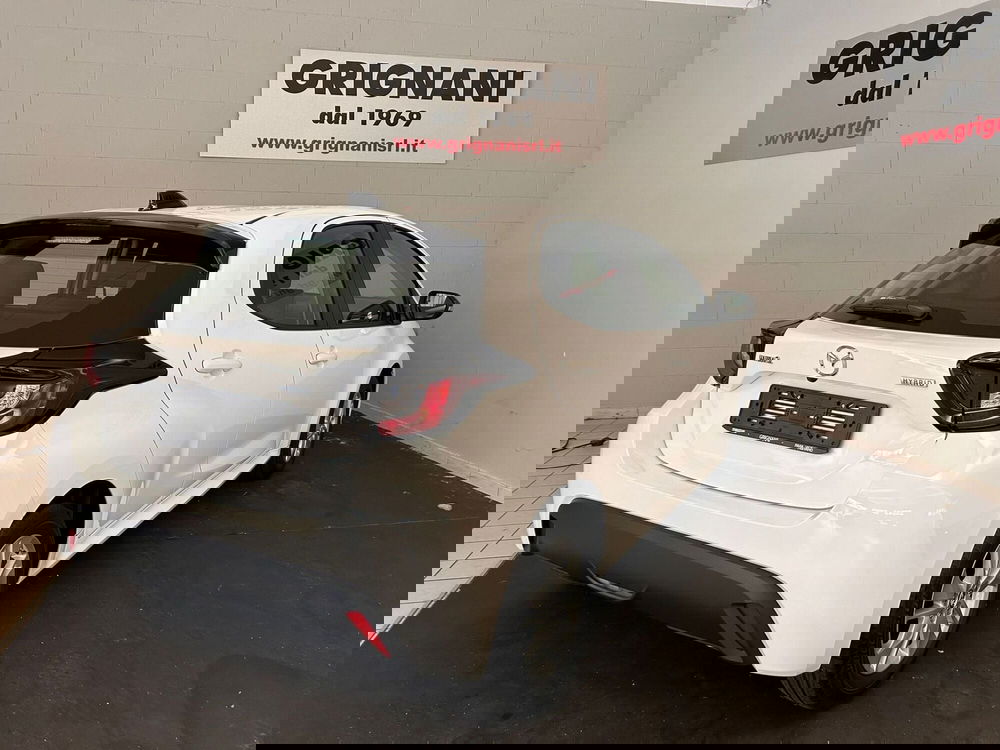 Mazda Mazda2 Hybrid nuova a Pavia (4)