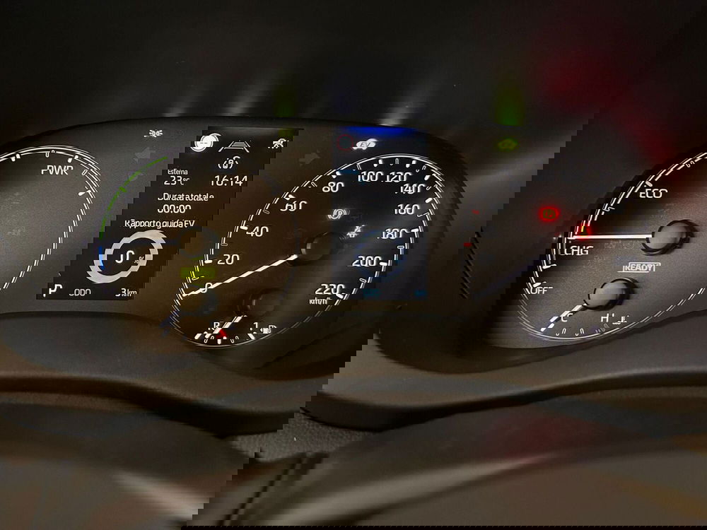 Mazda Mazda2 Hybrid nuova a Pavia (7)