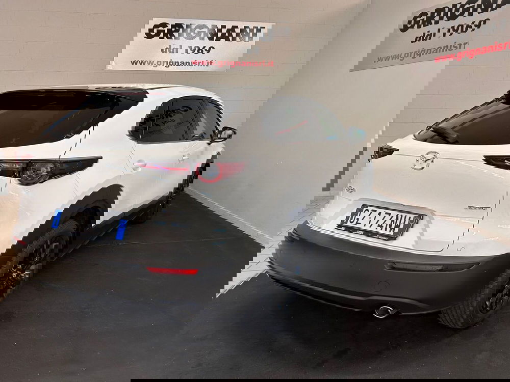 Mazda CX-30 nuova a Pavia (4)