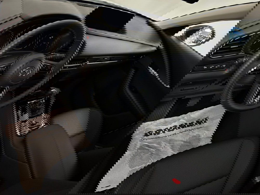 Mazda CX-30 nuova a Pavia (8)