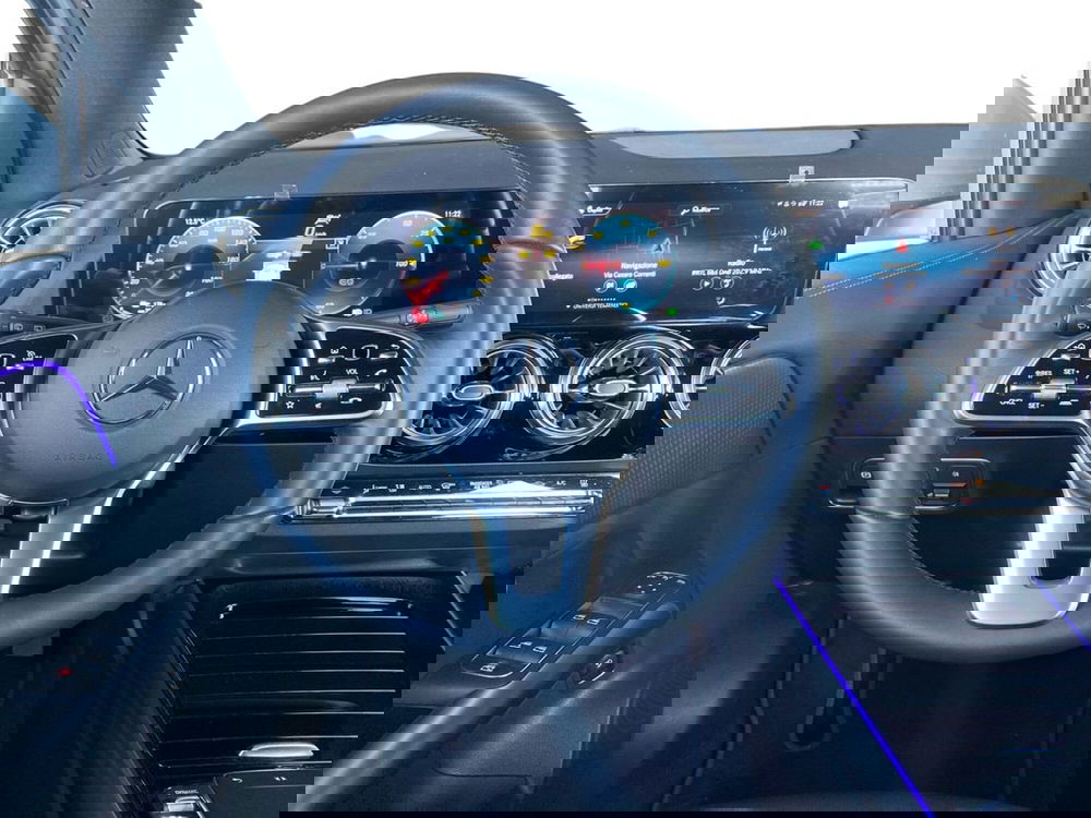 Mercedes-Benz EQA usata a Bergamo (10)