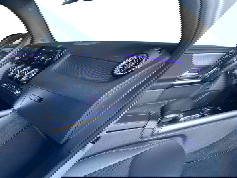 Mercedes-Benz EQA usata a Bergamo (14)