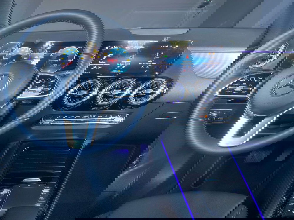 Mercedes-Benz EQA usata a Bergamo (8)