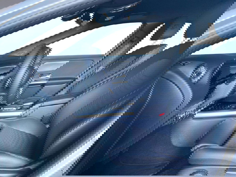 Mercedes-Benz EQA usata a Bergamo (9)