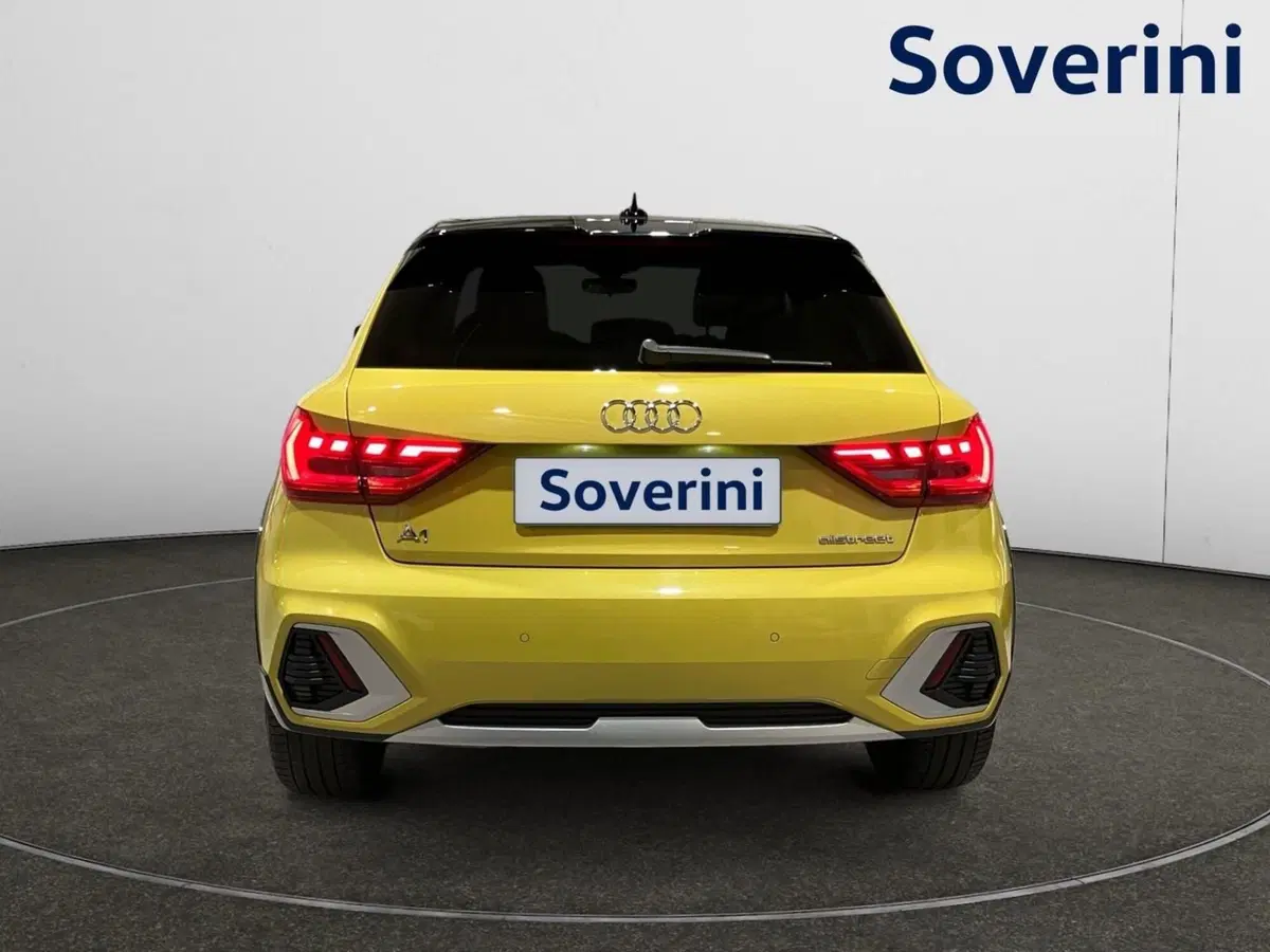 Audi A1 allstreet usata a Bologna (5)