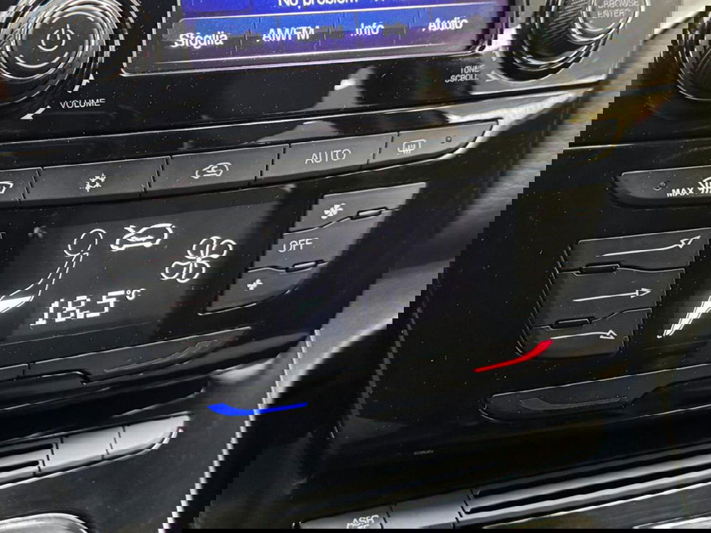 Lancia Ypsilon usata a Como (12)