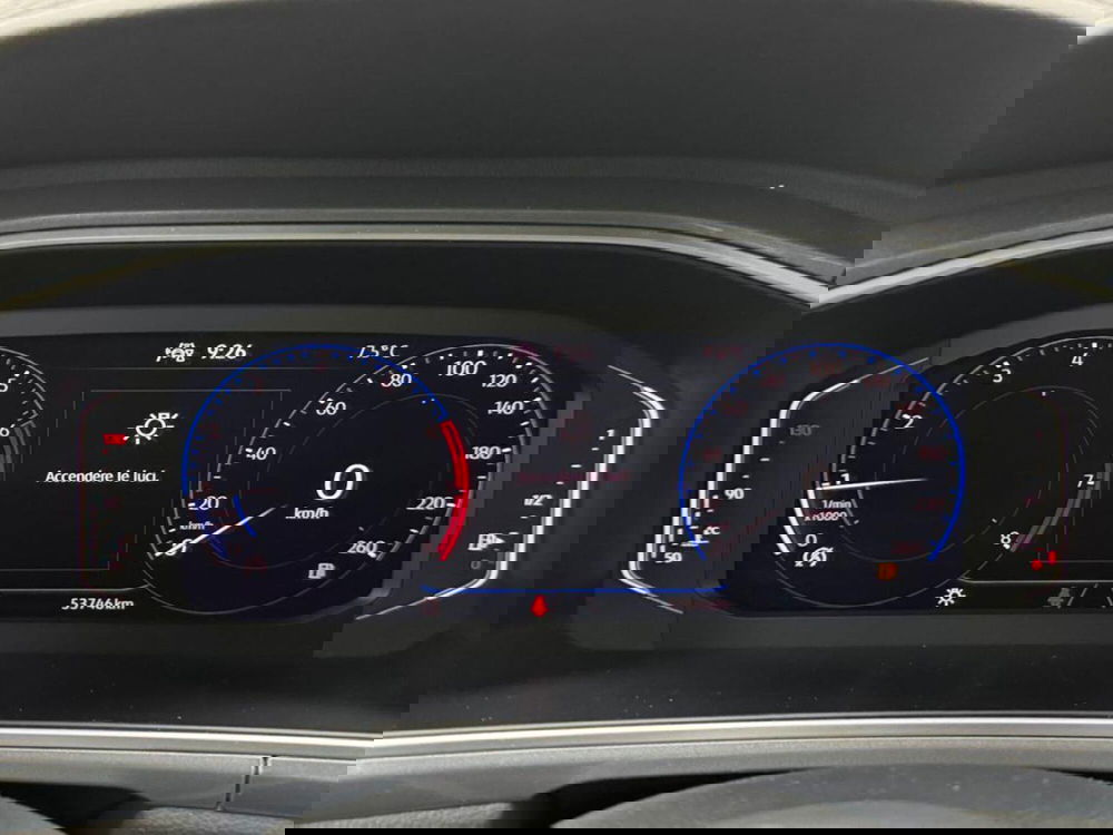 Volkswagen T-Roc usata a Como (12)