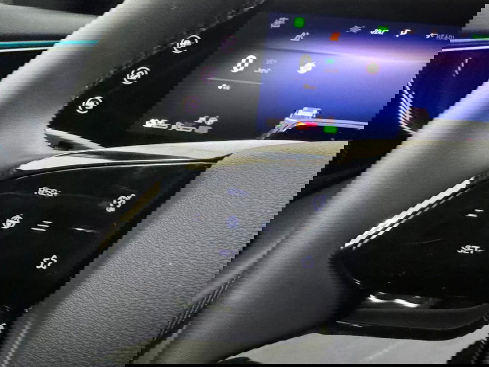 Omoda Omoda 9 SHS-P usata a Como (13)