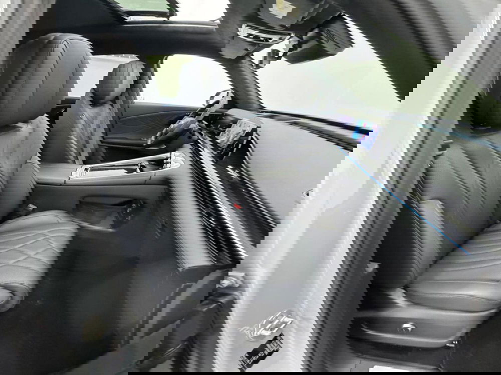 Omoda Omoda 9 SHS-P usata a Como (3)