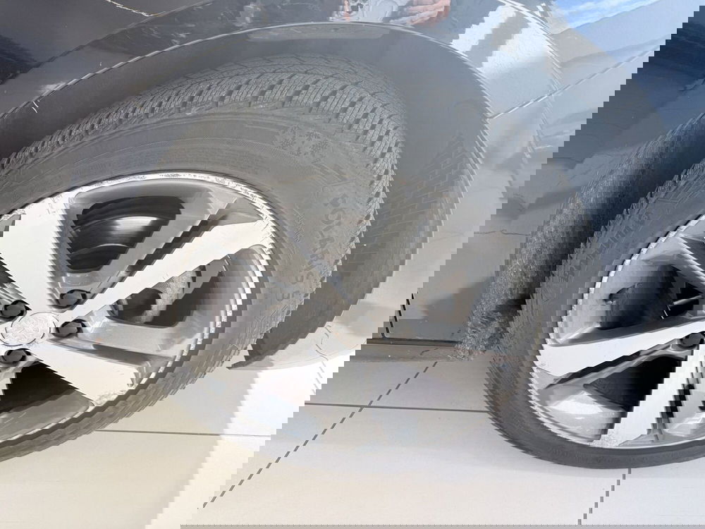 Peugeot 308 SW usata a Latina (18)