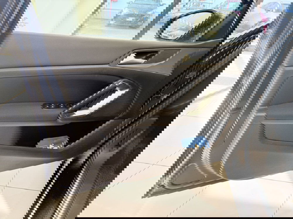 Peugeot 308 SW usata a Latina (19)