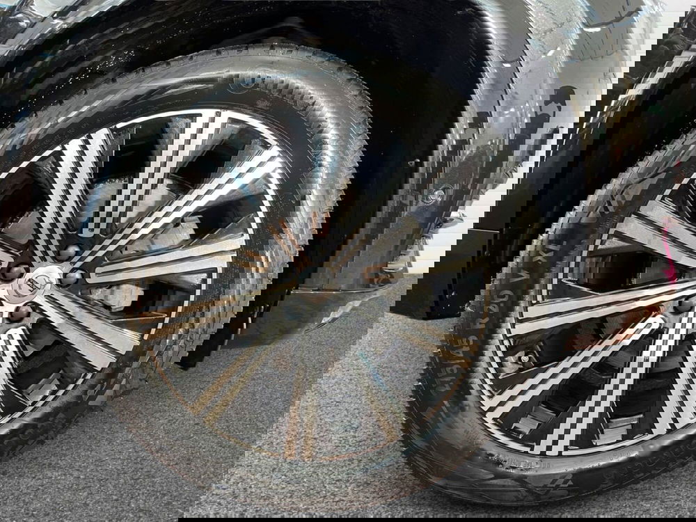 Volvo XC90 usata a Bari (6)