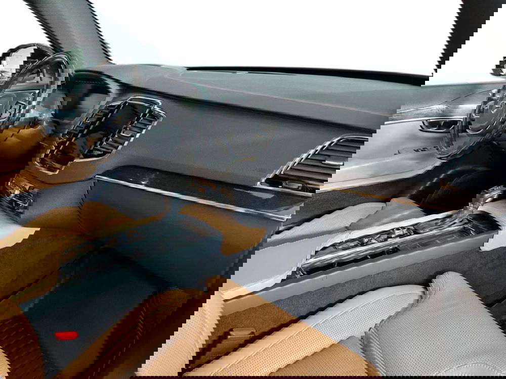 Volvo XC90 usata a Bari (9)