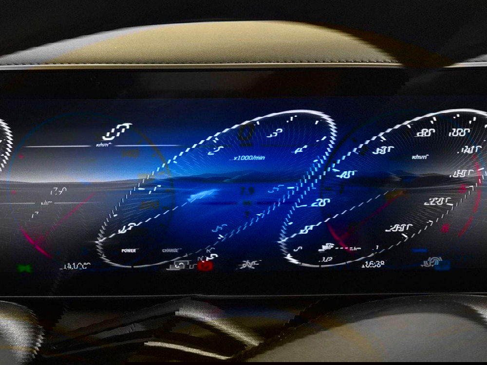 Mercedes-Benz GLC SUV nuova a Rimini (10)