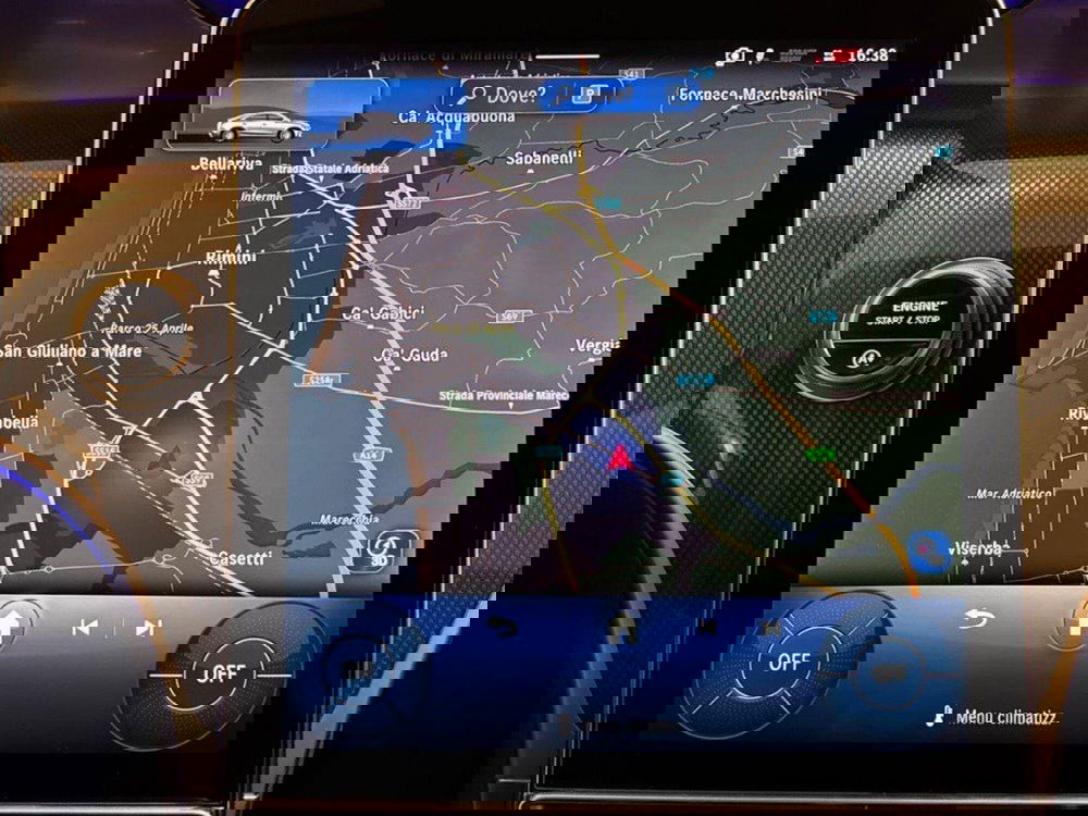 Mercedes-Benz GLC SUV nuova a Rimini (16)