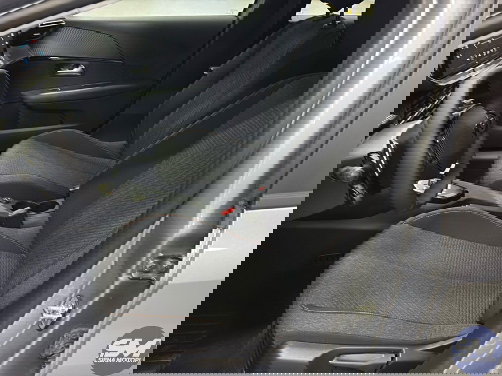 Peugeot 208 nuova a Firenze (14)