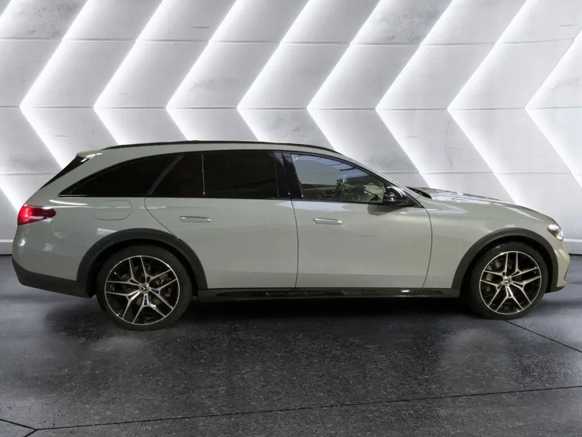 Mercedes-Benz Classe E Station Wagon usata a Napoli (6)
