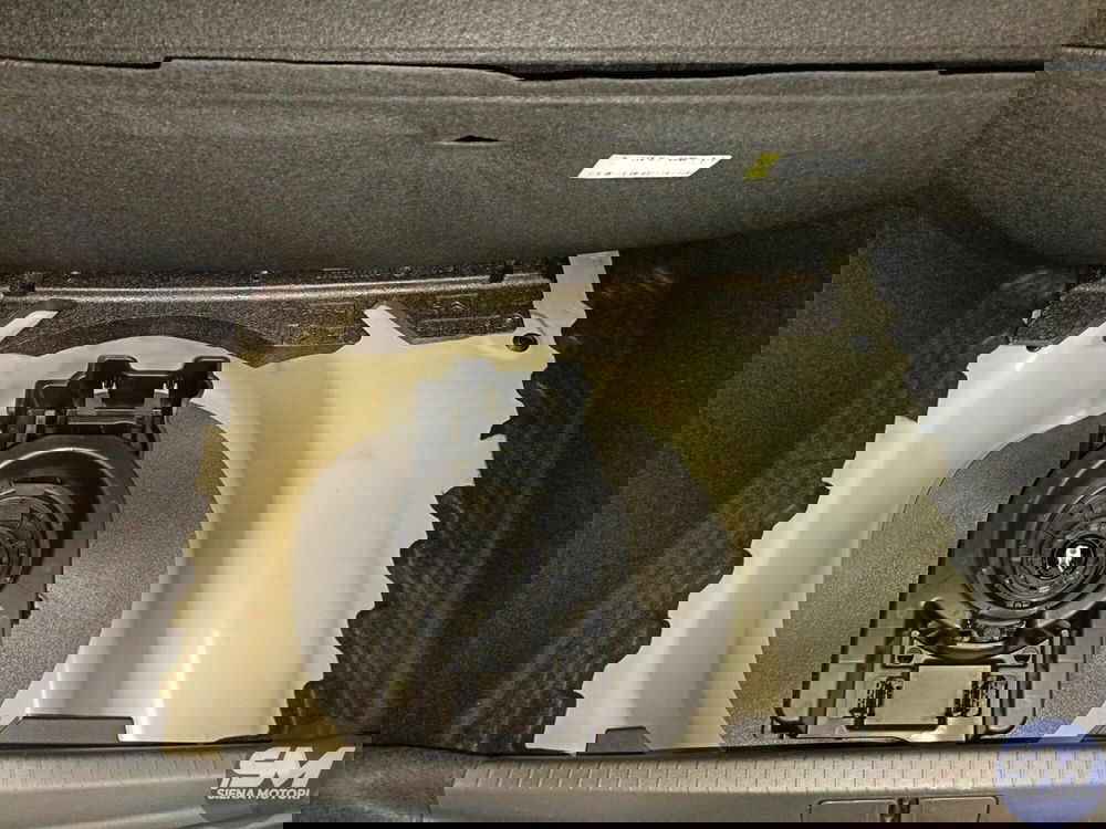 Peugeot 208 nuova a Siena (10)