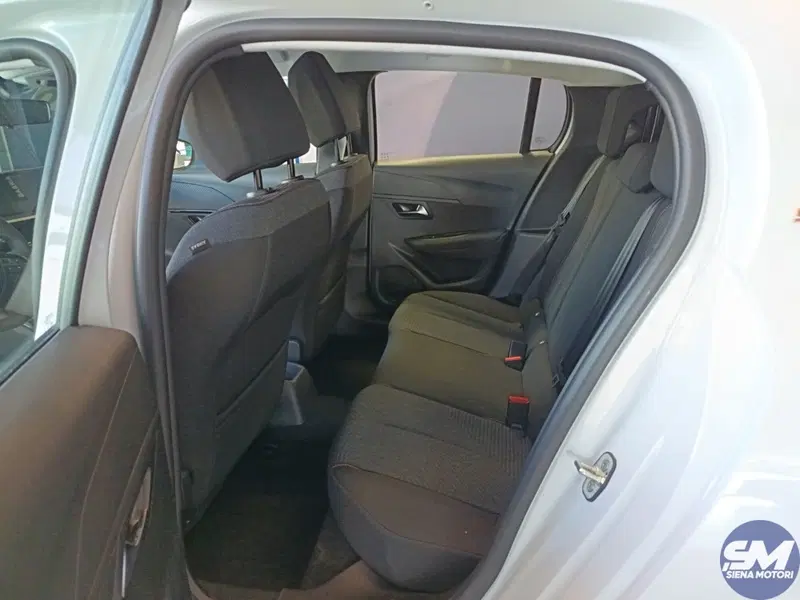 Peugeot 208 nuova a Siena (13)