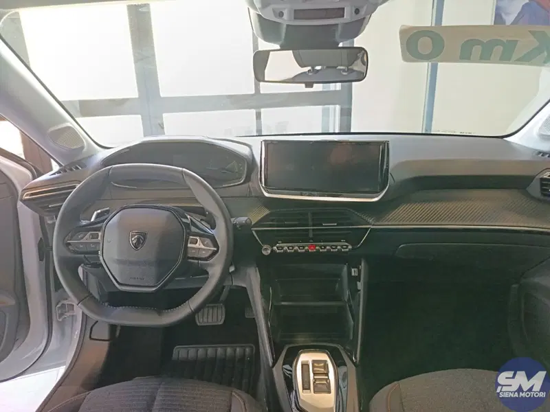 Peugeot 208 nuova a Siena (14)