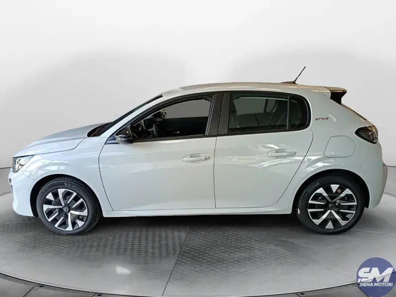 Peugeot 208 nuova a Siena (2)