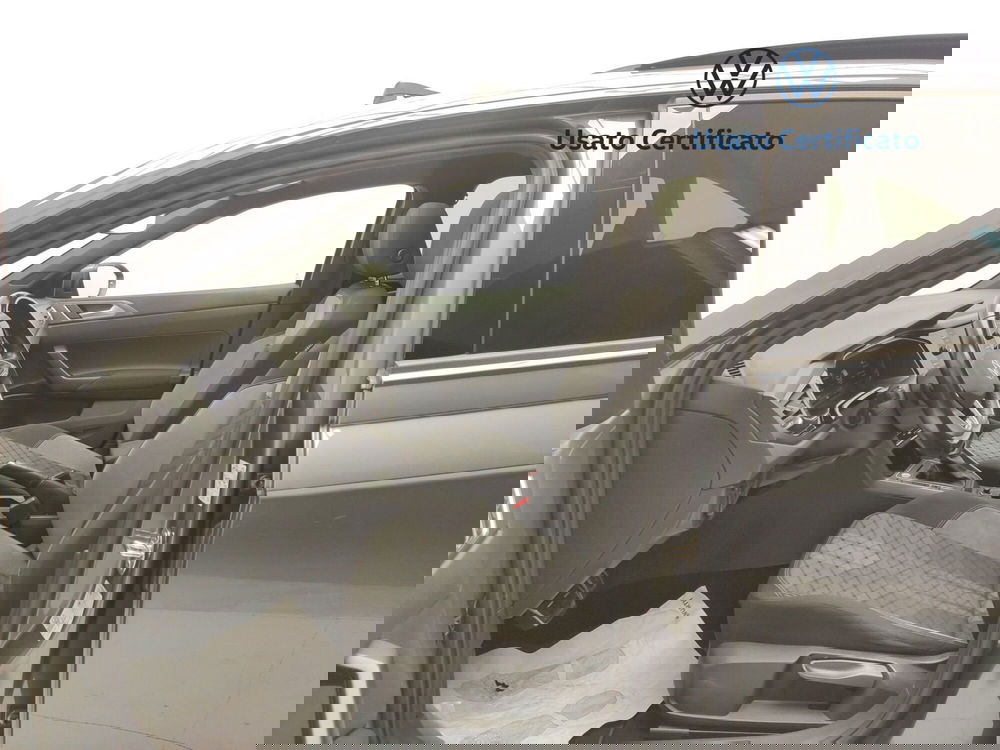 Volkswagen Taigo usata a Avellino (17)
