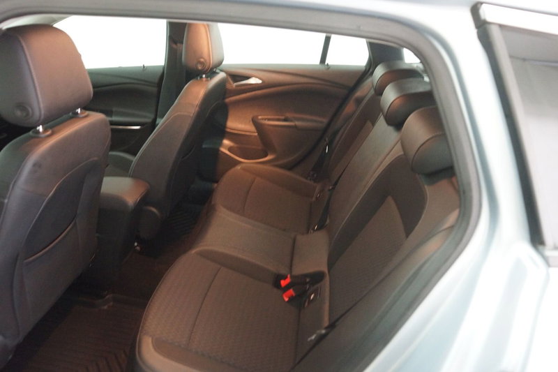 Opel Astra Station Wagon usata a Torino (8)