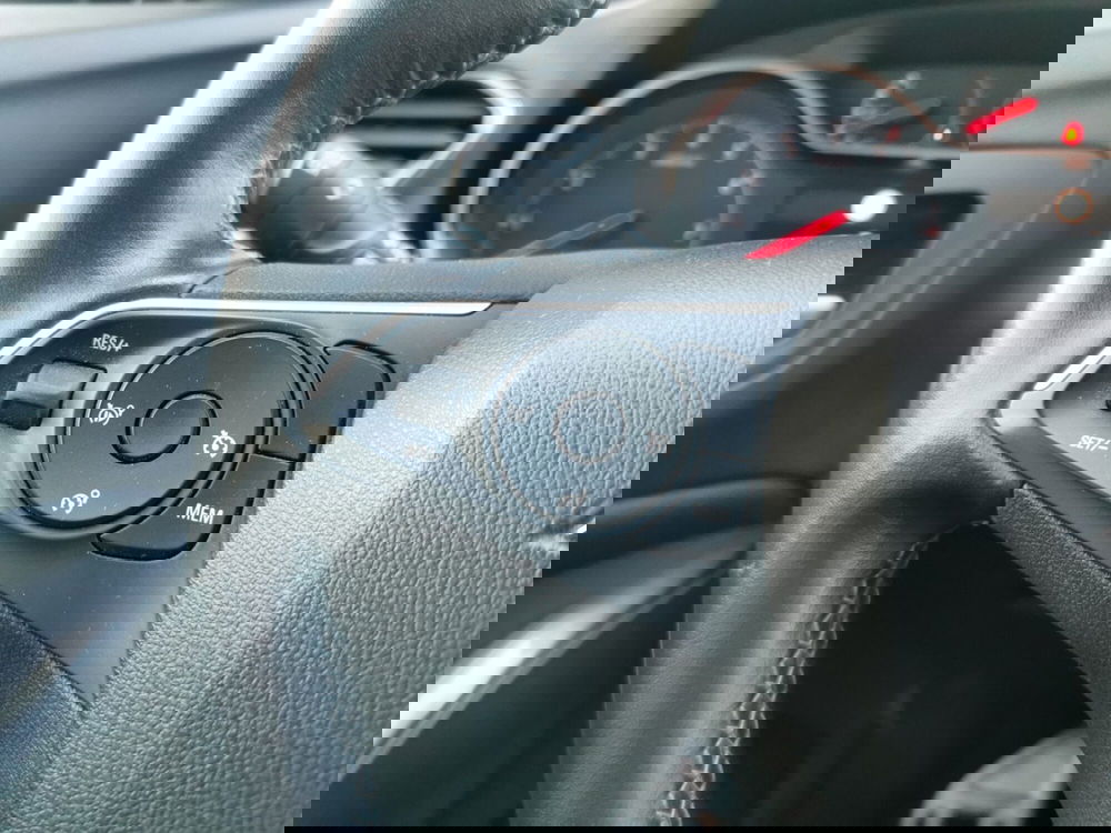 Opel Grandland X usata a Taranto (17)