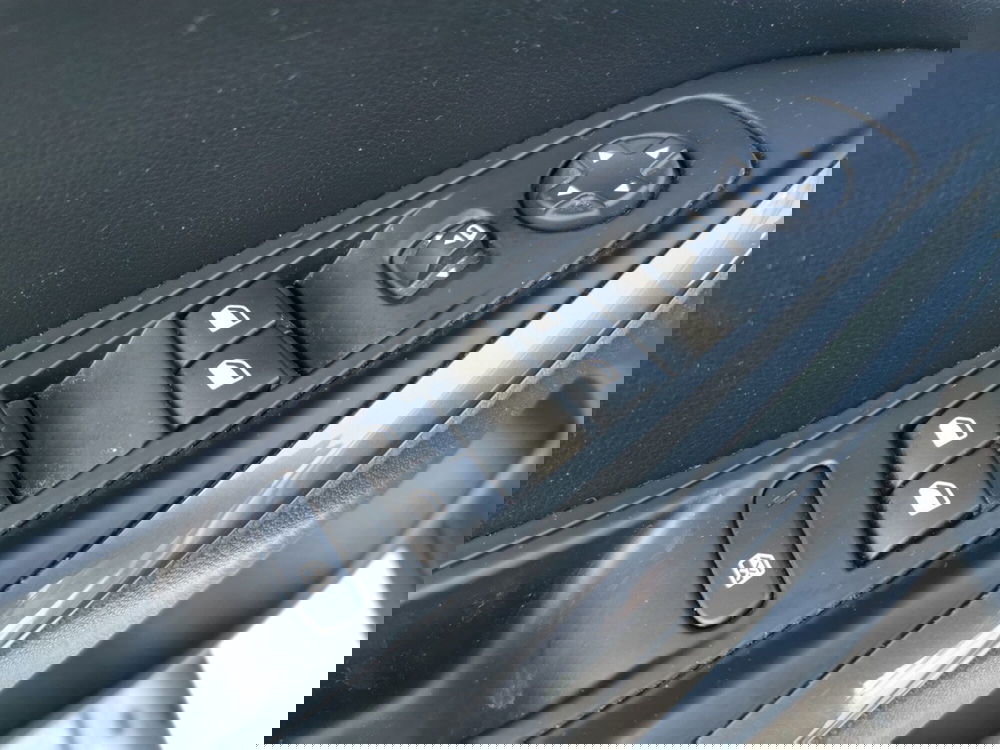 Opel Grandland X usata a Taranto (18)