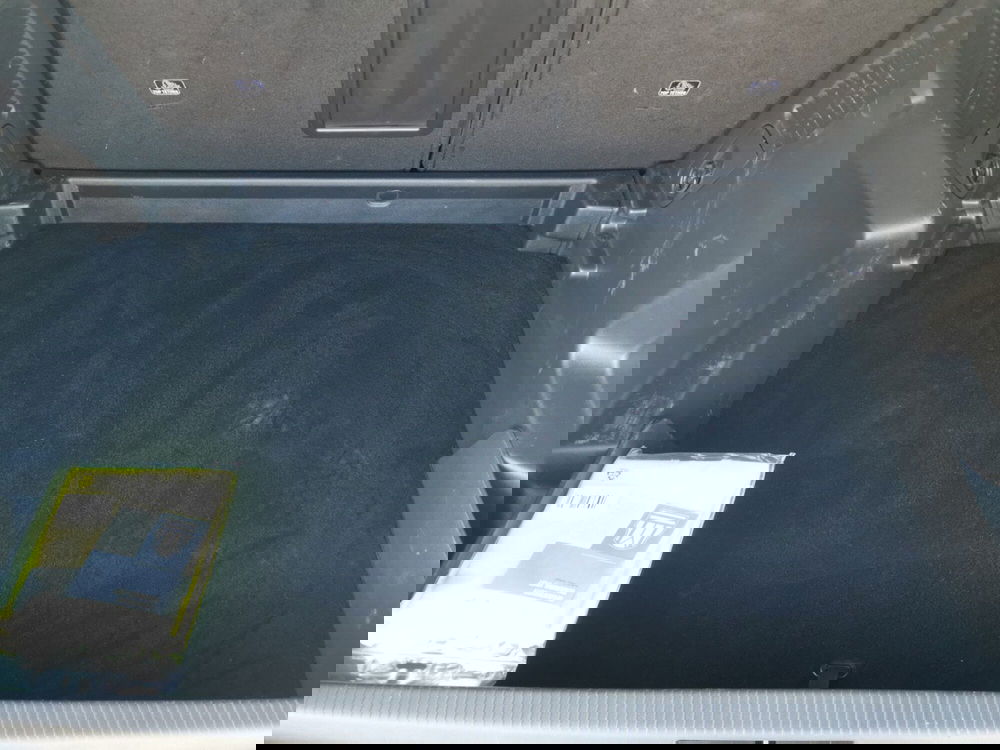 Opel Grandland X usata a Taranto (19)