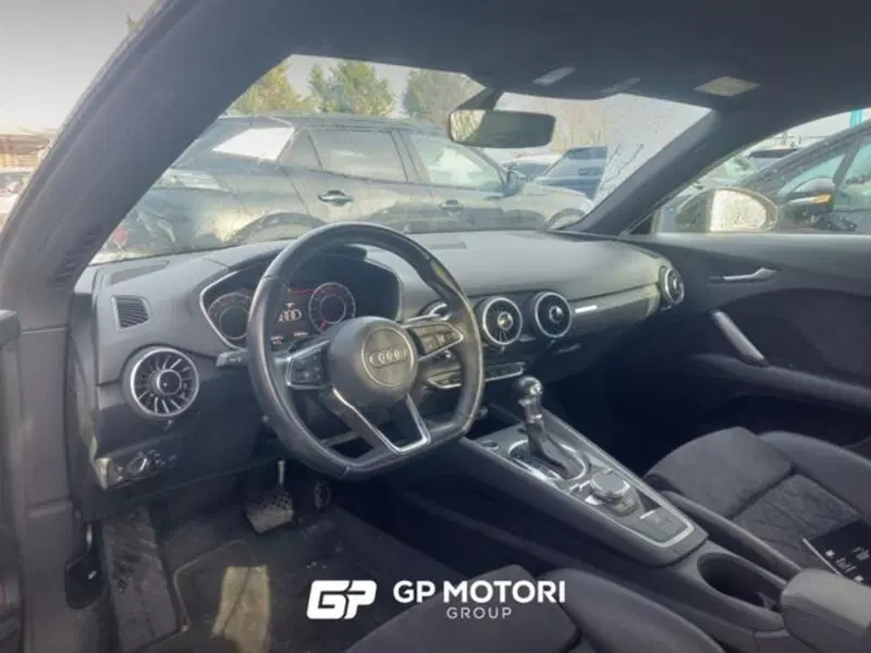 Audi TT Coupé usata a Caserta (10)