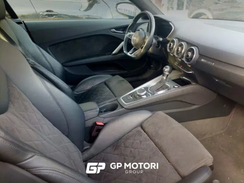 Audi TT Coupé usata a Caserta (7)