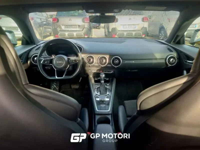 Audi TT Coupé usata a Caserta (8)