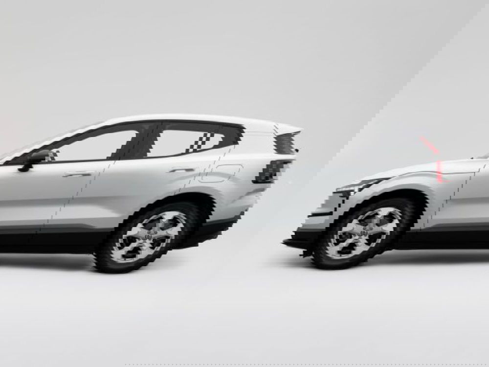 Volvo EX30 nuova a Modena (3)