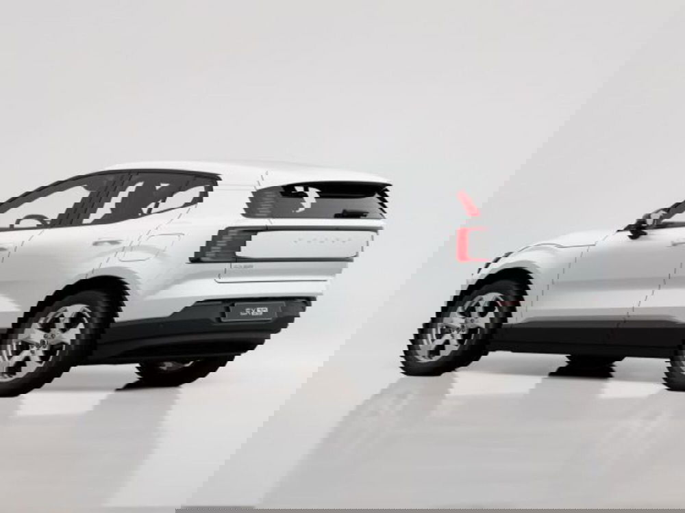 Volvo EX30 nuova a Modena (4)